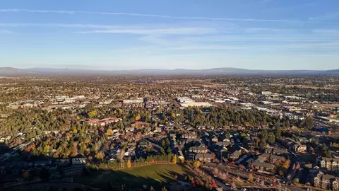 View/Area - 19276 SW Marshmallow Pl, Bend, OR 97702 photo 3 of 13