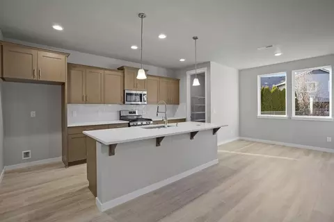 Kitchen - 19276 SW Marshmallow Pl, Bend, OR 97702 photo 2 of 6
