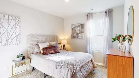 Bedroom - 6655 Silverleaf St, Papillion, NE 68133 photo 3 of 9