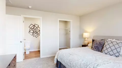 Bedroom - 6655 Silverleaf St, Papillion, NE 68133 photo 2 of 9