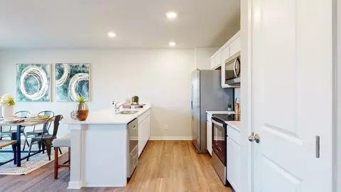 Kitchen - 6655 Silverleaf St, Papillion, NE 68133 photo 1 of 7
