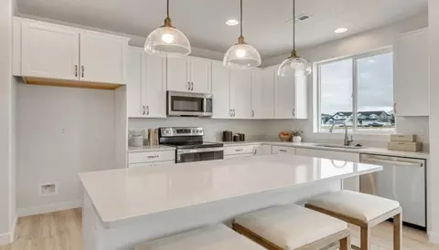 6739 S Quarter Creek Dr, West Jordan, UT 84081
