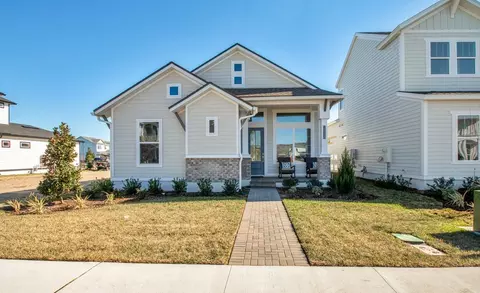 12148 Grand Pine Dr, Jacksonville, FL 32224