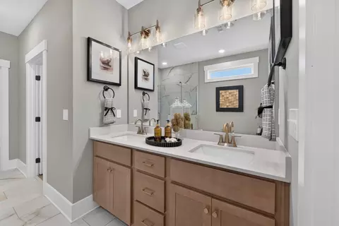 Bath - 175 Evergreen Mill Ln, Madison, AL 35756 photo 7 of 14