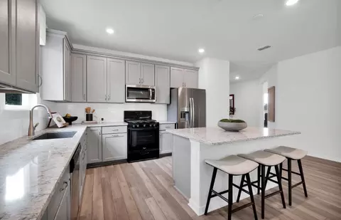 Kitchen - 42497 Cascade Dr, Punta Gorda, FL 33982 photo 2 of 5