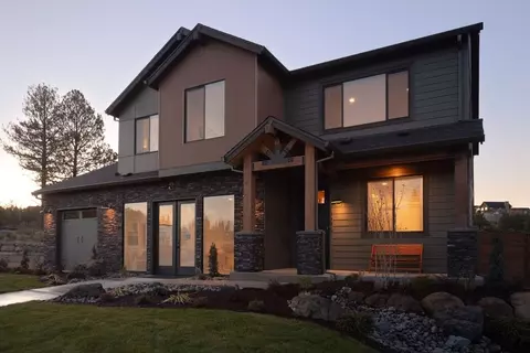 Exterior - 19276 SW Marshmallow Pl, Bend, OR 97702 photo 3 of 4