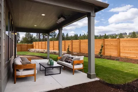 Exterior - 19276 SW Marshmallow Pl, Bend, OR 97702 photo 1 of 4