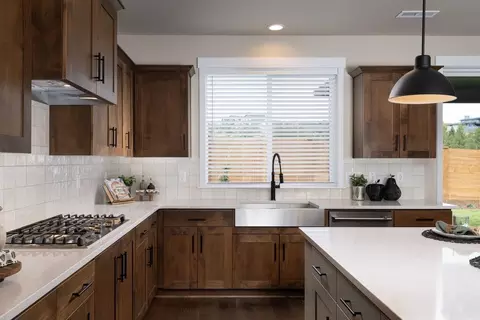 Kitchen - 19276 SW Marshmallow Pl, Bend, OR 97702 photo 3 of 3