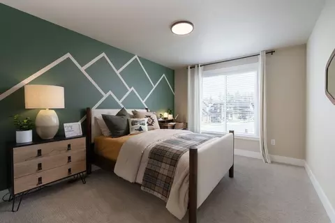 Bedroom - 19276 SW Marshmallow Pl, Bend, OR 97702 photo 3 of 3