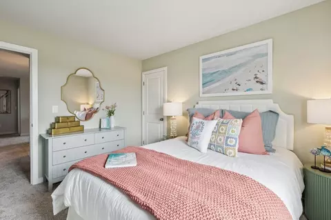 Bedroom - 2955 31st St NE, Hickory, NC 28601 photo 4 of 10
