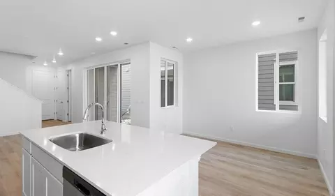 Kitchen - 1334 E 1670 N, Payson, UT 84651 photo 2 of 2