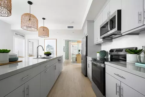 Kitchen - 463 Paradiso Pl, Covina, CA 91723 photo 4 of 4