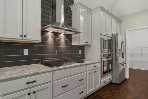 Kitchen - 102 Beaver Creek Way, Lagrange, GA 30241 photo 3 of 7