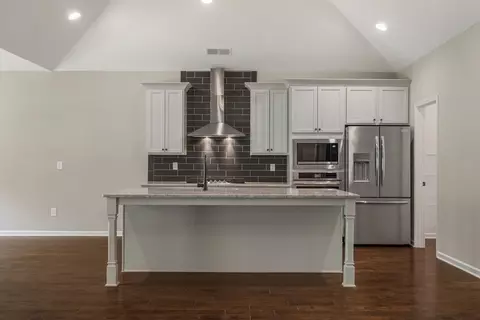 Kitchen - 102 Beaver Creek Way, Lagrange, GA 30241 photo 1 of 7