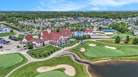 4665 Albatross Aly, Holland, MI 49424