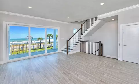 Living - 19 Marden Dr, Ormond Beach, FL 32176 photo 3 of 7