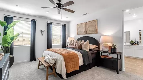 Bedroom - 875 Fruitwood Ave, Clovis, CA 93619 photo 1 of 3