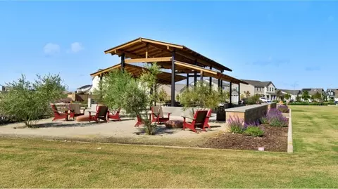 View/Area - 875 Fruitwood Ave, Clovis, CA 93619 photo 4 of 17