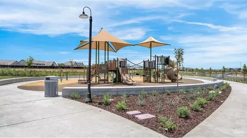 View/Area - 875 Fruitwood Ave, Clovis, CA 93619 photo 14 of 17