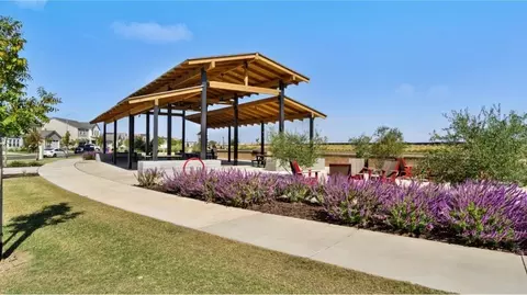 View/Area - 875 Fruitwood Ave, Clovis, CA 93619 photo 3 of 17