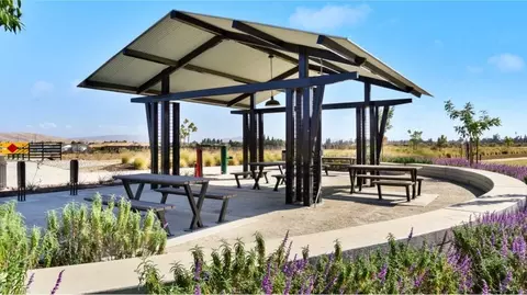 View/Area - 875 Fruitwood Ave, Clovis, CA 93619 photo 7 of 17