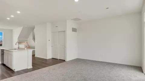 Living - 1366 Foxglove Dr, Bartlett, IL 60103 photo 2 of 5