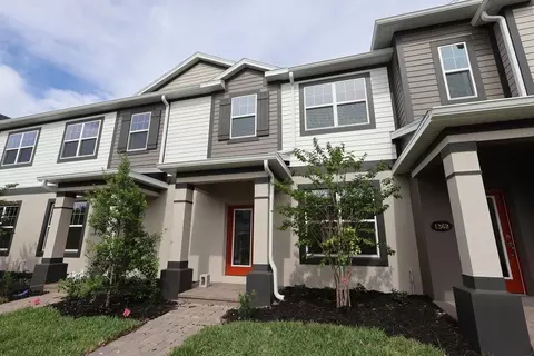 1366 Mount Royal Dr, Saint Cloud, FL 34771