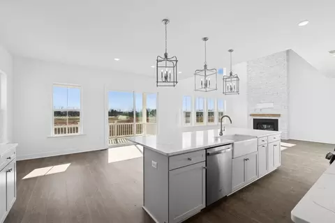 Kitchen - 5782 Frederick Dr, Bethlehem, PA 18017 photo 3 of 3
