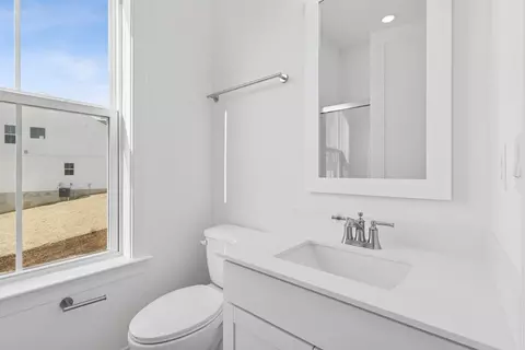 Bath - 5782 Frederick Dr, Bethlehem, PA 18017 photo 3 of 6