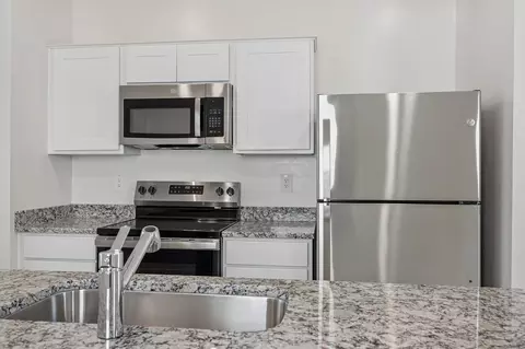 Kitchen - 10210 W Devonshire Ave, Phoenix, AZ 85037 photo 1 of 3