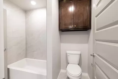 Bath - 8701 Stark St, Arcadia, OK 73007 photo 9 of 24