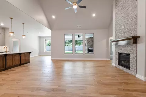 Living - 8701 Stark St, Arcadia, OK 73007 photo 1 of 14