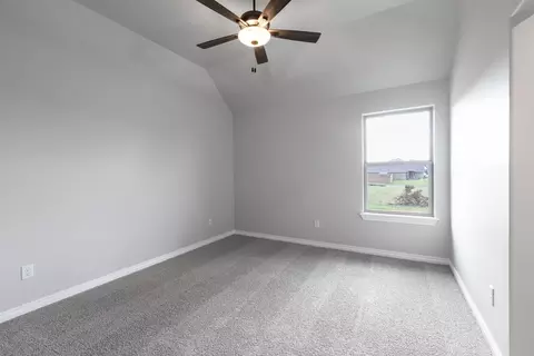 Bedroom - 8701 Stark St, Arcadia, OK 73007 photo 4 of 15