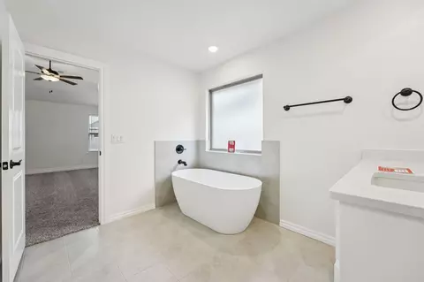 Bath - 8701 Stark St, Arcadia, OK 73007 photo 15 of 24