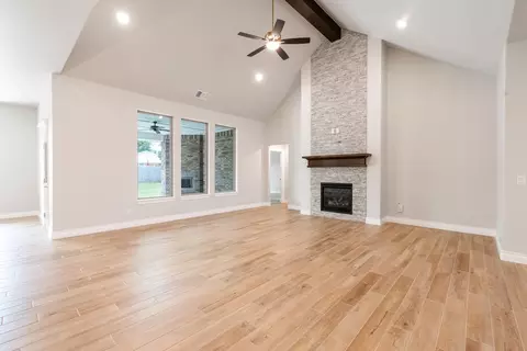 Living - 8701 Stark St, Arcadia, OK 73007 photo 3 of 14