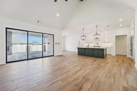 Living - 8701 Stark St, Arcadia, OK 73007 photo 6 of 14