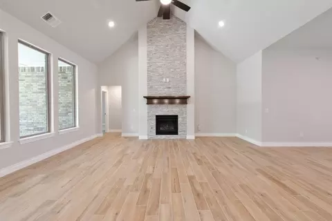Living - 8701 Stark St, Arcadia, OK 73007 photo 2 of 14