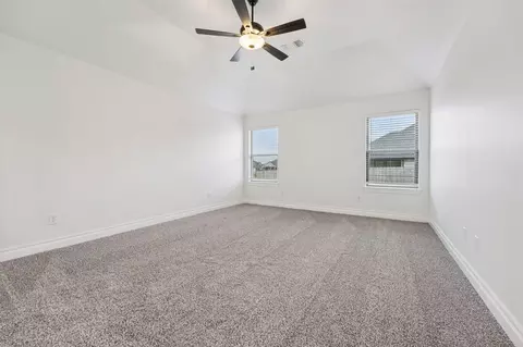 Bedroom - 8701 Stark St, Arcadia, OK 73007 photo 6 of 15