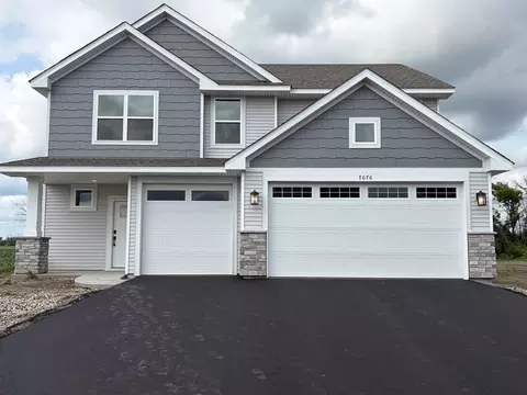 7676 Lotus Ln, Lino Lakes, MN 55038