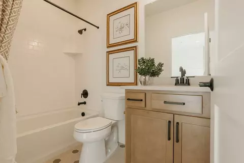 Bath - 3413 E 1000 S, Spanish Fork, UT 84660 photo 8 of 19