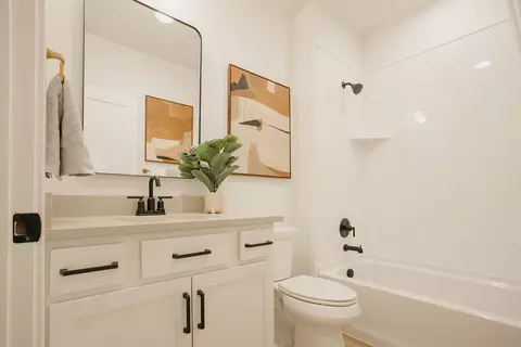 Bath - 3413 E 1000 S, Spanish Fork, UT 84660 photo 17 of 19