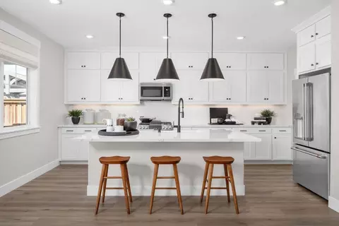 Kitchen - 4674 Tullamore Ave, Lathrop, CA 95330 photo 2 of 2