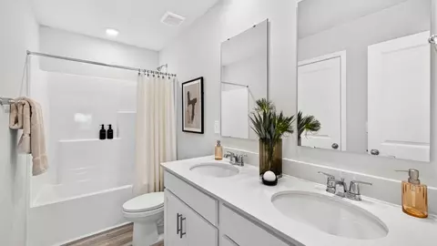 Bath - 3009 Hattie St, Monroe, NC 28112 photo 6 of 7