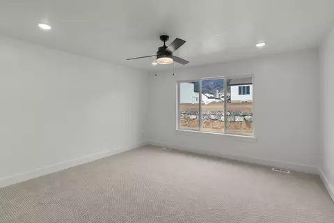 Bedroom - 600 S 250 E, Hyde Park, UT 84318 photo 5 of 17