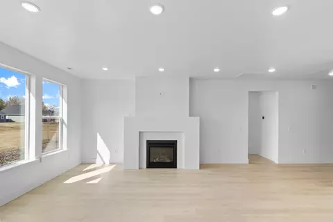 Living - 600 S 250 E, Hyde Park, UT 84318 photo 12 of 12