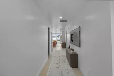 Entry Way - 600 S 250 E, Hyde Park, UT 84318 photo 7 of 10