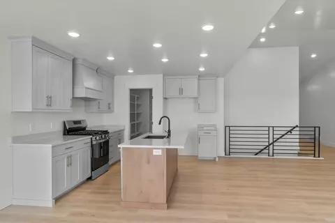 Kitchen - 600 S 250 E, Hyde Park, UT 84318 photo 3 of 9