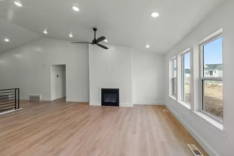 Living - 600 S 250 E, Hyde Park, UT 84318 photo 8 of 12