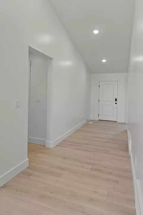 Entry Way - 600 S 250 E, Hyde Park, UT 84318 photo 2 of 10
