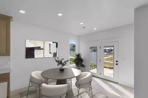 Dining - 600 S 250 E, Hyde Park, UT 84318 photo 1 of 1